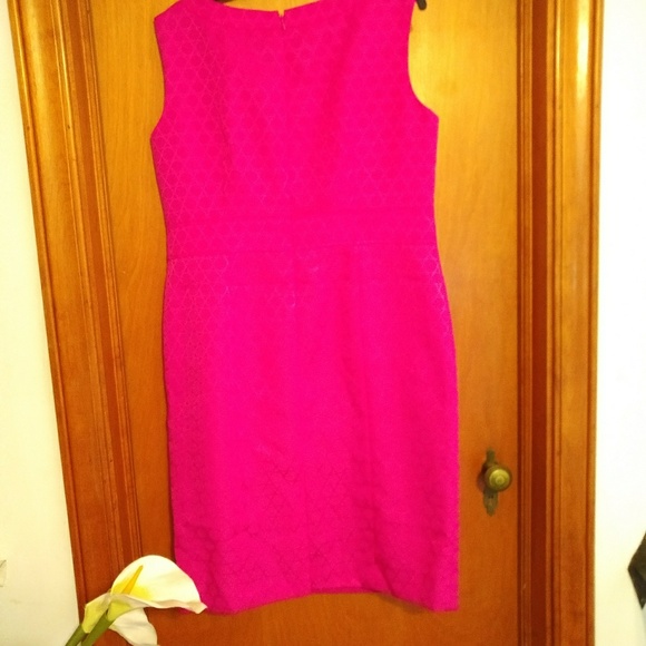 Dress - Picture 2 of 4